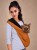Nosidło dla psa do 5 kg z ekoskóry w kolorze camel.