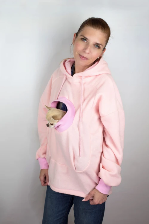 Różowa bluza dla psiej mamy z chihuahua